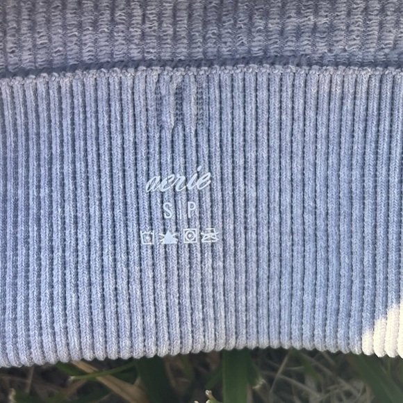 Aerie Woman’s Crop Top - Picture 4 of 4